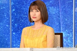 新妻聖子、胸元ざっくりドレス姿公開「映えてる」「圧倒的なオーラ」の声 画像