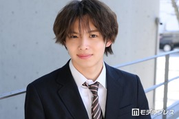 「今日好き」今井暖大「3人でお出かけ」姉＆妹との密着3ショットに反響「美男美女しかいない」「ぴったりくっついててほっこり」 画像