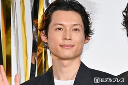 SixTONES松村北斗＆今田美桜、原作・東野圭吾さんの映画鑑賞後の言葉に感謝「最大の安心で賛辞」【白鳥とコウモリ】