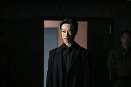「VIVANT」堺雅人、午前に乃木憂助・午後にリュウ ミンシュエン演じ分け 飯田和孝Pが語る“衰えないエネルギー”「並大抵の作業ではない」
