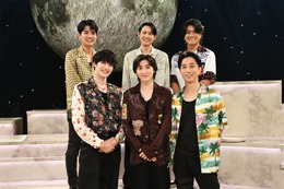 SixTONES「夜の音」登場でtimelesz菊池風磨と本音トーク 異例のグループ結成秘話…6人の原点に迫る