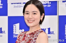第1子出産の筧美和子「足元かわいすぎて悶絶」生後3ヶ月の息子の写真公開「ムチムチで可愛い」「ちぎりパン堪らん」と反響