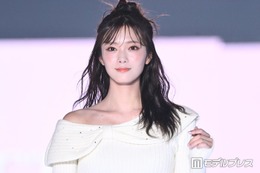 櫻坂46卒業発表の田村保乃、美肩＆美デコルテ全開ミニ丈ワンピ姿 ハーフアップで甘さプラス【TGC2026A/W】