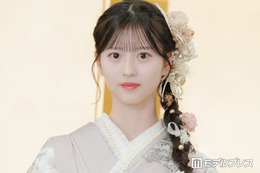AKB48メンバー、美脚際立つミニ丈衣装にファン釘付け「スタイルが別格すぎる」「レベチの美しさ」 画像
