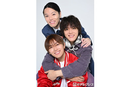 “室三兄弟”龍太・たつき・将也、なにわ男子・藤原丈一郎も目撃した“パワフルオカン”エピソード「家に泊まりに来たことがあり…」【「ムロ家のアカンタレ」インタビュー後編】 画像