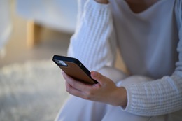 「奥さんが美人と知って、取りたくなった」医師の夫、浮気相手（地雷系20代）は妊娠。51歳の妻がとった行動とは