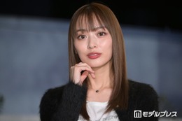 内田理央、誕生日に幼少期ショット公開「目がクリクリで可愛い」「お顔が完成してる」と反響 画像