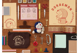 「ドラえもん」グッズが郵便局に登場！ “おてがみイラスト”をモチーフに