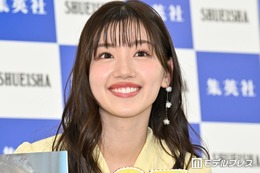 元日向坂46メンバー、ミニ丈衣装から美脚チラリ「大人っぽくてドキッとする」「さすがの着こなし」と反響 画像