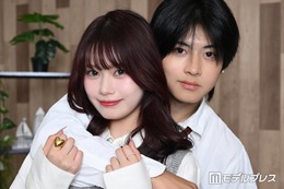 「今日好き」けいひなカップル、ブラックコーデ2ショット披露「大人っぽい」「距離感にキュン」と反響