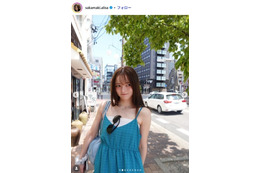 「仮面ライダーガッチャード」坂巻有紗、秋のロンドンで美脚際立つコーデ披露「着こなしマネしたい」「透明感ハンパない」