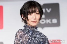 光宗薫、美脚際立つミニ丈姿公開「何頭身あるの」「脚綺麗すぎてお人形みたい」と反響