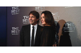 記者会見中に妻から電話！コンテ監督のナイスジョーク 画像