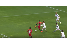 鹿島FWペドロ・ジュニオール、PA内でやった「魔法のターン」がこれだ 画像