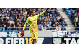 攻守連発の名古屋GKランゲラック、本人も納得の「印象的なセーブ」って？ 画像