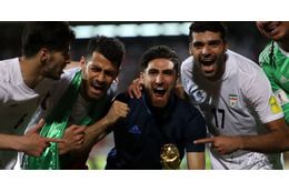 堂安と小林がプレーのエールディビジ、「アジア人WG」が得点王に！ 画像