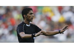 ロシアW杯指名の主審、買収で永久追放に…今季Jクラブの試合も裁く 画像