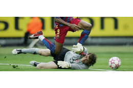 カリウスだけじゃない…CL決勝で「やってしまった」3人のGKたち 画像