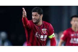 フッキ、ついにミズノじゃなくなる…スパイクブランドを変更 画像