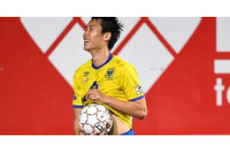 鎌田大地、ベルギー移籍後3ゴール目！無慈悲PKを見よ（動画あり） 画像