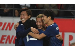 日本代表、年内最終戦でキルギスに快勝！山中亮輔のデビュー弾も飛び出す 画像