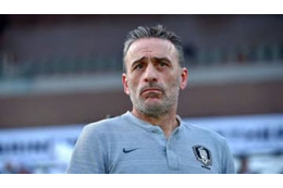 アジア杯敗退の韓国代表監督「パスサッカーは変えない」 画像