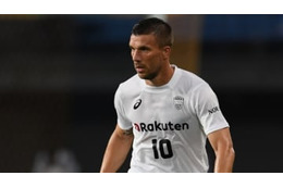 ポドルスキ、「FIFA19」 で全盛期版が登場！能力設定を見てみる 画像