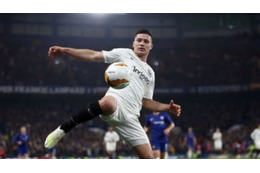 レアル移籍のヨヴィッチ、公式お墨付きの「マジカルプレー」 がこれ 画像