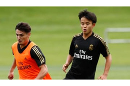 久保建英、天才だ！レアルで魅せた「仰天トリッキーシュート」がこれ 画像