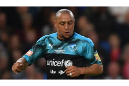 46歳ロベカル、左足はいまも鬼！「悪魔的に曲がる神シュート」がこれ 画像