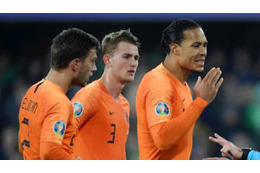 「オランダ戦は30分で見るのやめた」伝説ファンバステンが酷評 画像