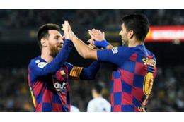 メッシとスアレスがやった「見ないで感じる神ワンツー」がこれ 画像