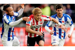 これは堂安のアシストなのか　PSVエースの「独力超シュート」がこれ 画像