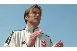 決めたのは「あの名監督」22年前のスーパーすぎるゴールが超話題！ 画像