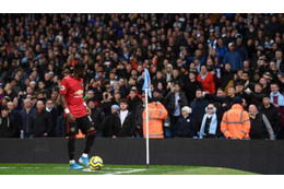 シティファン、人種差別疑惑で逮捕…ユナイテッド選手への「問題ポーズ」がこれ 画像