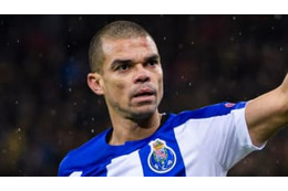 中島翔哉へのファウルに怒る！？重鎮ペペの「激昂シーン」がこれ 画像