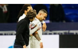 デパイがぶち切れ！「味方サポーターを襲撃」した衝撃シーンがこれ 画像