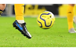 ヤバい「伝説的・アウトサイド・ビューティフル・オウンゴール」がこれ 画像