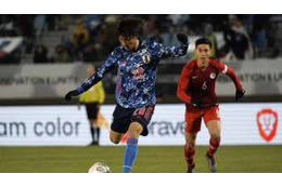 日本代表、E-1で香港に大勝！小川航基がデビュー戦ハットトリック達成 画像