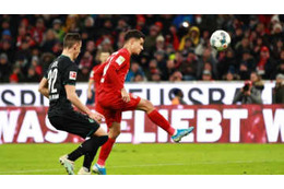 大迫も目撃！コウチーニョがやった「悪魔のような天使のループ」がこれ 画像