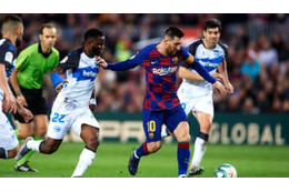 メッシ、無慈悲すぎる…相手の心を砕く「異次元シュート」がこれ 画像