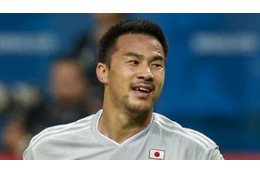 岡崎慎司、スペインでも愛されてる！「怒濤のハグしまくり」がこれだ 画像