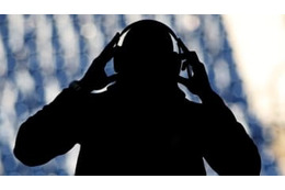 「ヘッドホンを外さないサッカー選手は嫌」  22歳GKの発言がすごい 画像