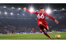 リヴァプールDFアーノルドがやった！曲げ方がえぐい「変態パス」がこれ 画像