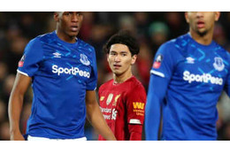 リヴァプール南野、思わず頭を抱えた「ゴール未遂」がこれ 画像