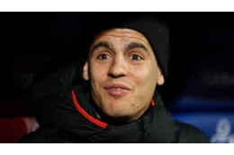 モラタに驚愕の才能があった…「スプーン魔術」がこれ 画像