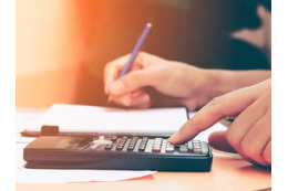 45歳一人暮らし貯金2200万円。乳がんが見つかりました。今後の資金が不安です 画像