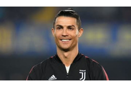 カーニバルで「巨大ロナウドロボ」爆誕！こいつ…動くぞ… 画像