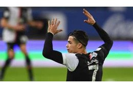 ロナウド、すさまじい速さだった「銀メダル拒否」がこれ 画像