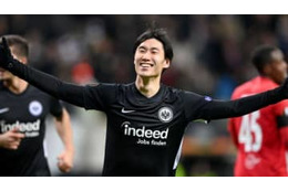 復活の鎌田大地、ELで「パーフェクトハットトリック」！冷静ヘッドがこれ 画像